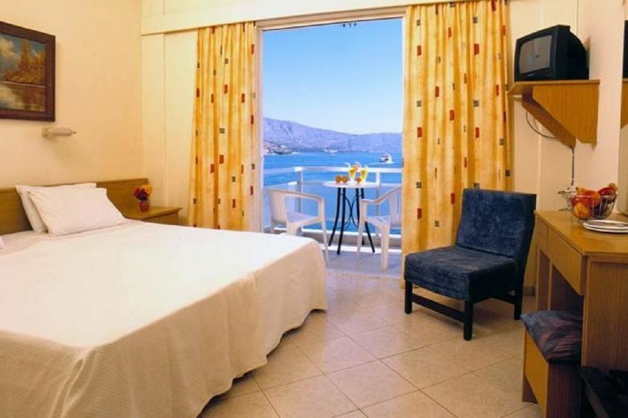 Aristea Hotel เอลุนดา ภายนอก รูปภาพ